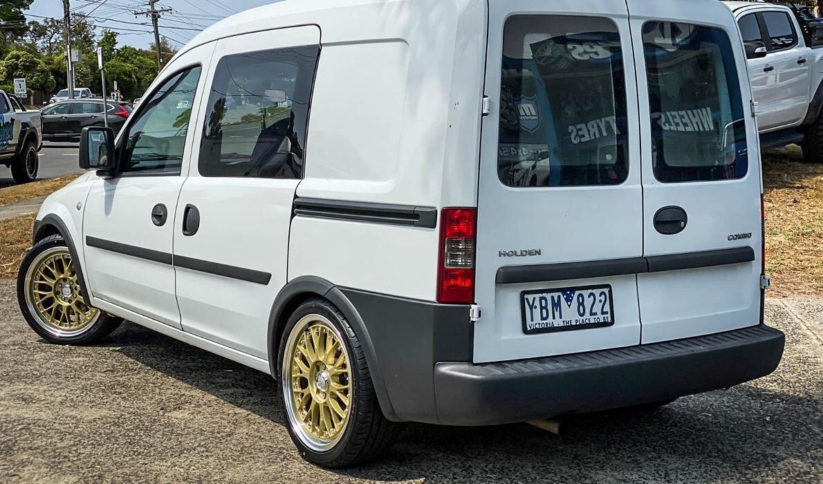 Images Ozzy Tyres Ferntree Gully