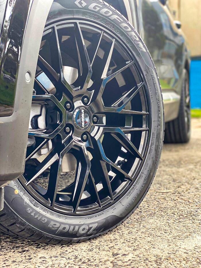 Images Ozzy Tyres Ferntree Gully