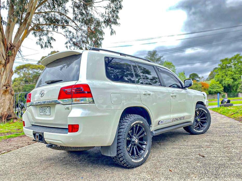 Images Ozzy Tyres Ferntree Gully