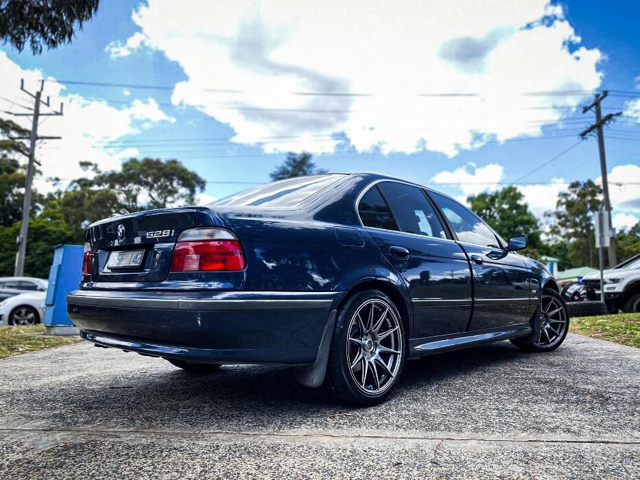 Images Ozzy Tyres Ferntree Gully