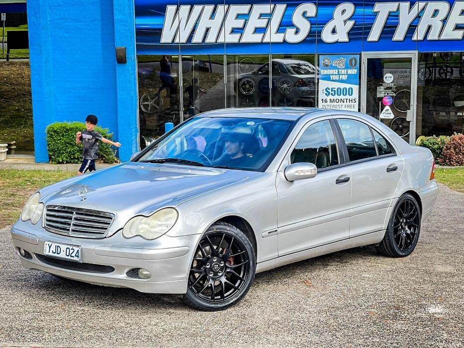 Images Ozzy Tyres Ferntree Gully