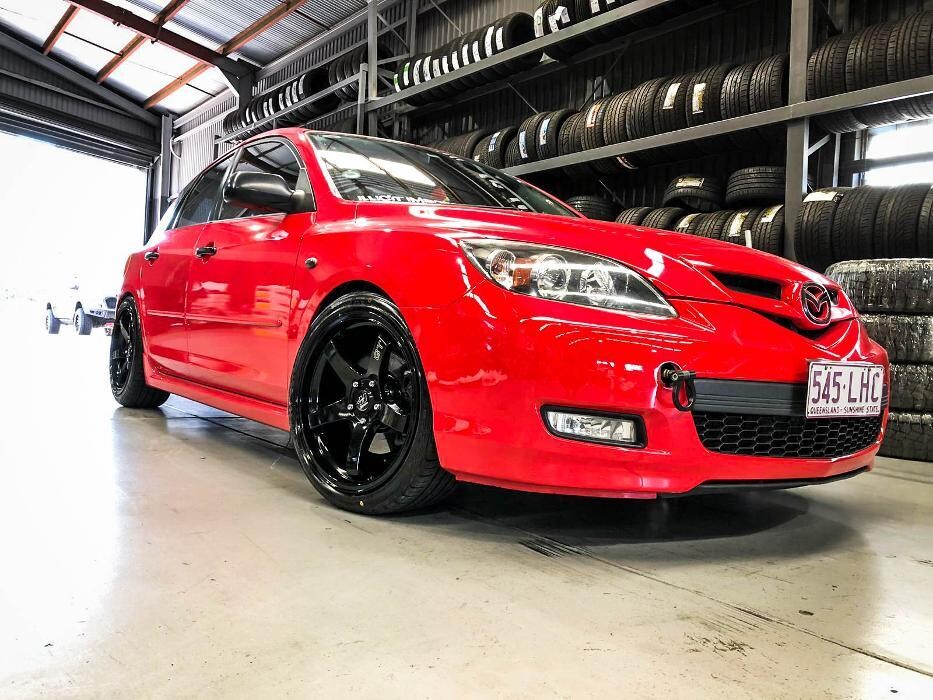 Images Ozzy Tyres Underwood | Southside Cheap Tyres | Brisbane Wheels and Tyres | 4x4 Rims