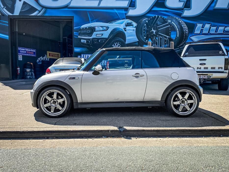 Images Ozzy Tyres Underwood | Southside Cheap Tyres | Brisbane Wheels and Tyres | 4x4 Rims