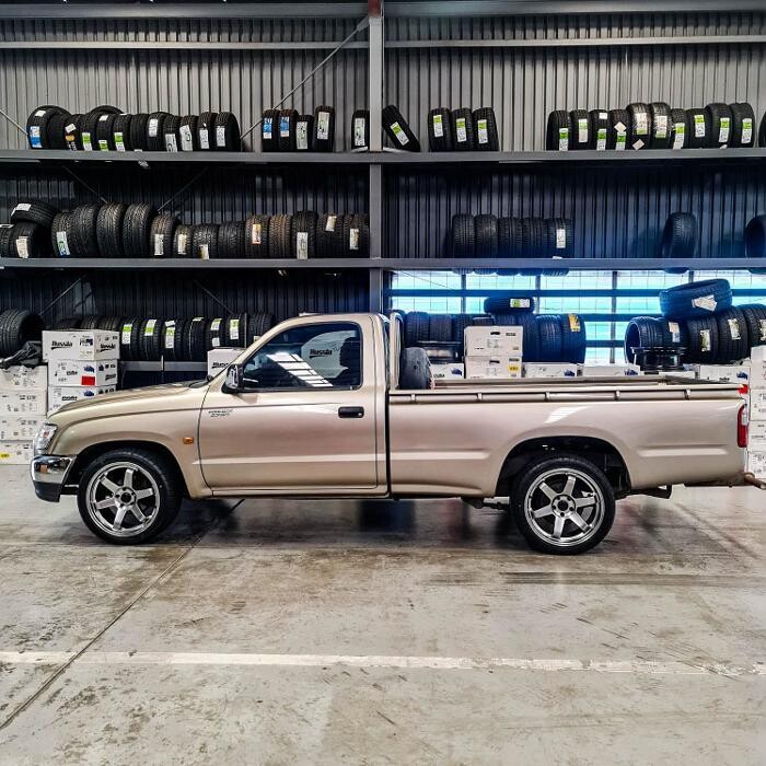 Images Ozzy Tyres Underwood | Southside Cheap Tyres | Brisbane Wheels and Tyres | 4x4 Rims