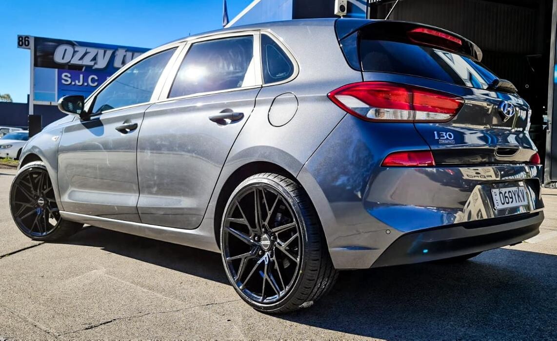 Images Ozzy Tyres Underwood | Southside Cheap Tyres | Brisbane Wheels and Tyres | 4x4 Rims