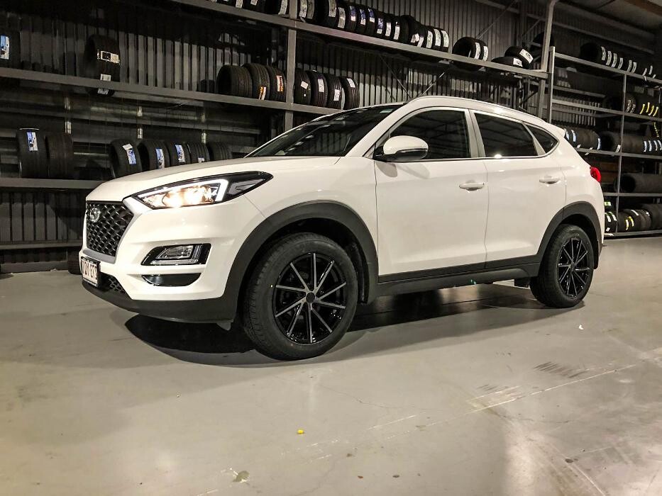 Images Ozzy Tyres Underwood | Southside Cheap Tyres | Brisbane Wheels and Tyres | 4x4 Rims