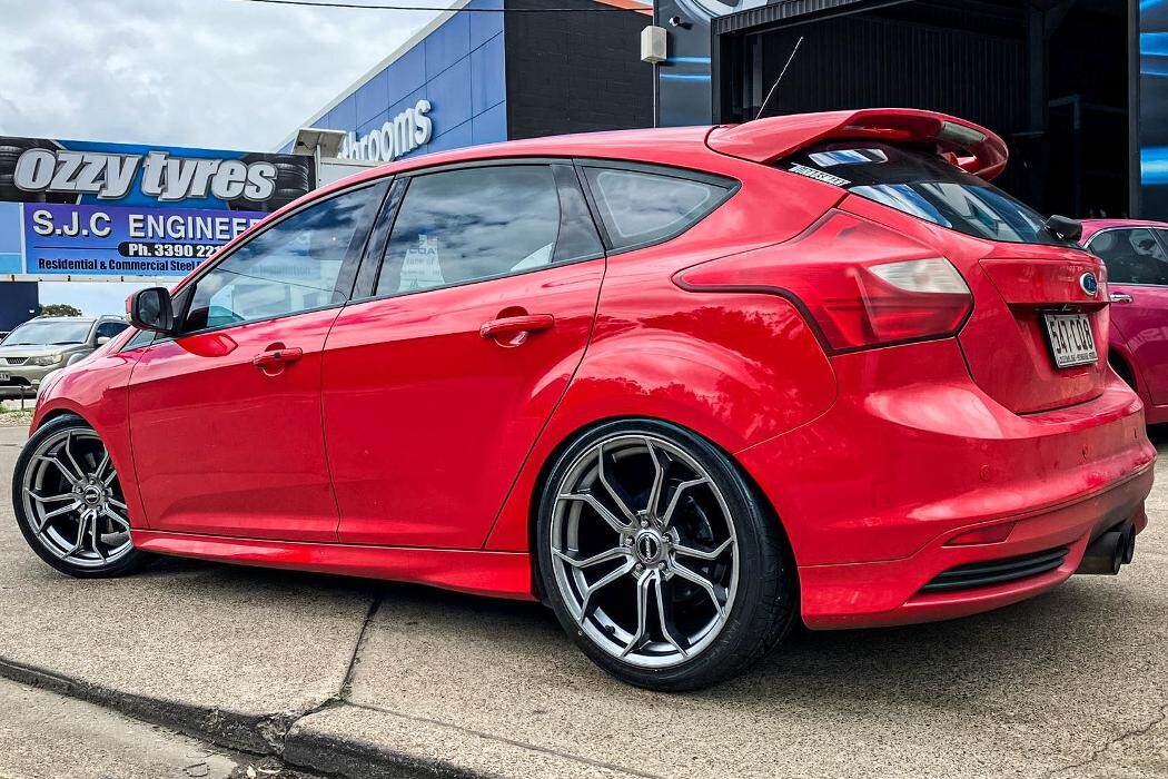 Images Ozzy Tyres Underwood | Southside Cheap Tyres | Brisbane Wheels and Tyres | 4x4 Rims