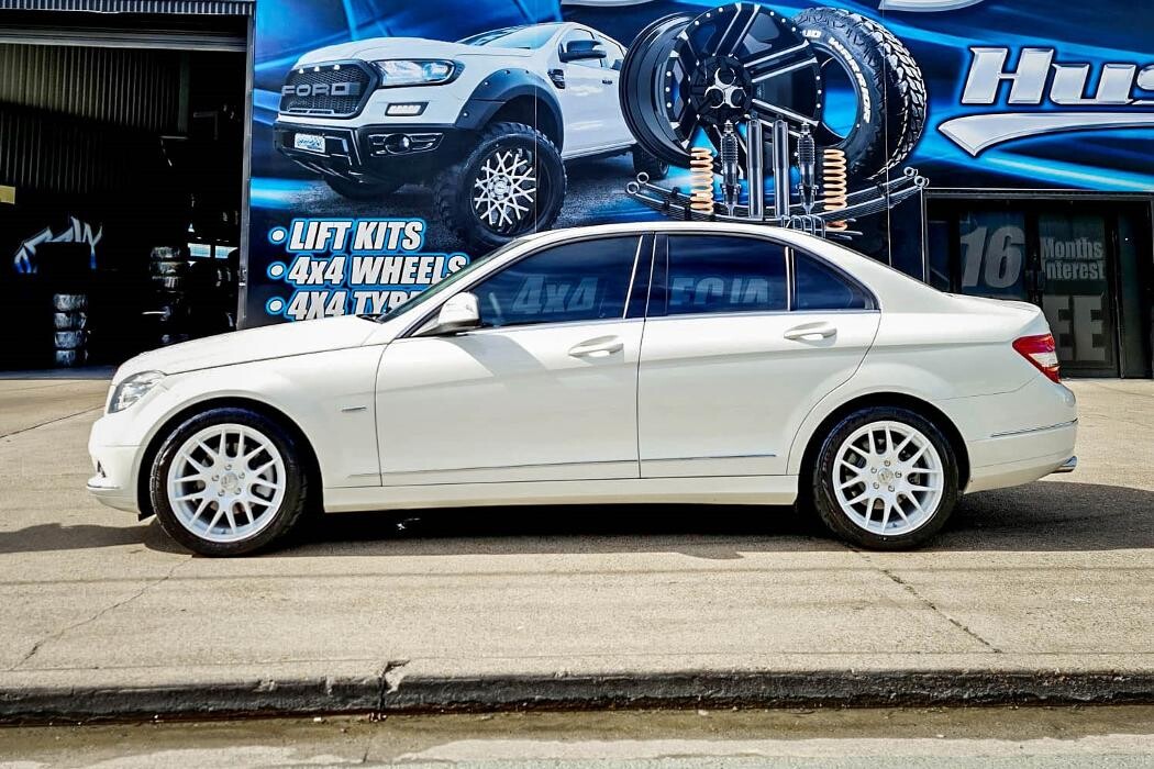 Images Ozzy Tyres Underwood | Southside Cheap Tyres | Brisbane Wheels and Tyres | 4x4 Rims