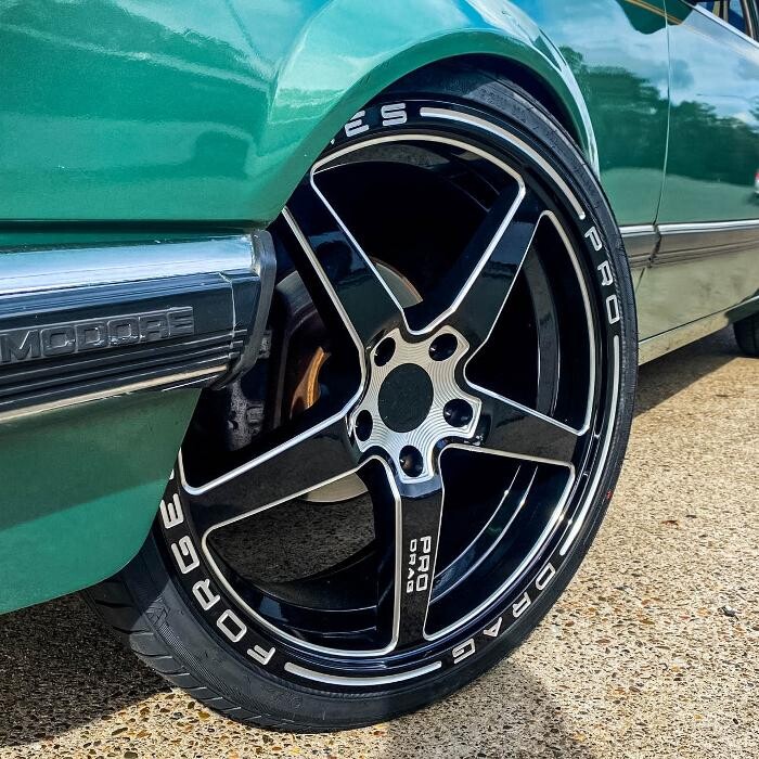 Images Ozzy Tyres Underwood | Southside Cheap Tyres | Brisbane Wheels and Tyres | 4x4 Rims