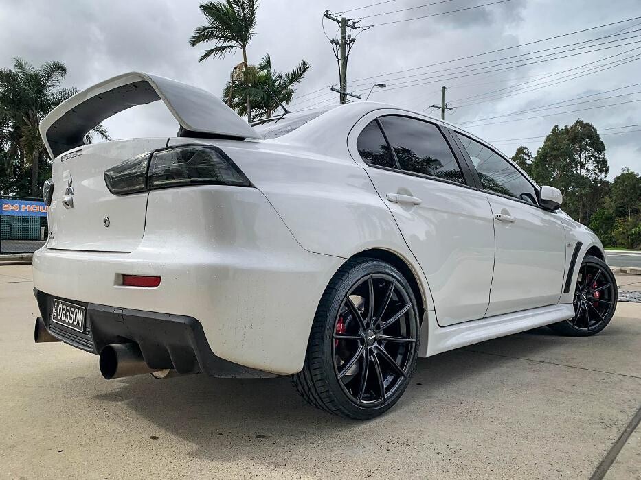 Images Ozzy Tyres Underwood | Southside Cheap Tyres | Brisbane Wheels and Tyres | 4x4 Rims