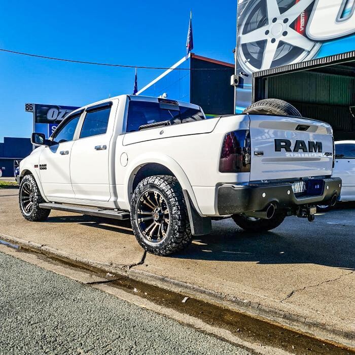 Images Ozzy Tyres Underwood | Southside Cheap Tyres | Brisbane Wheels and Tyres | 4x4 Rims