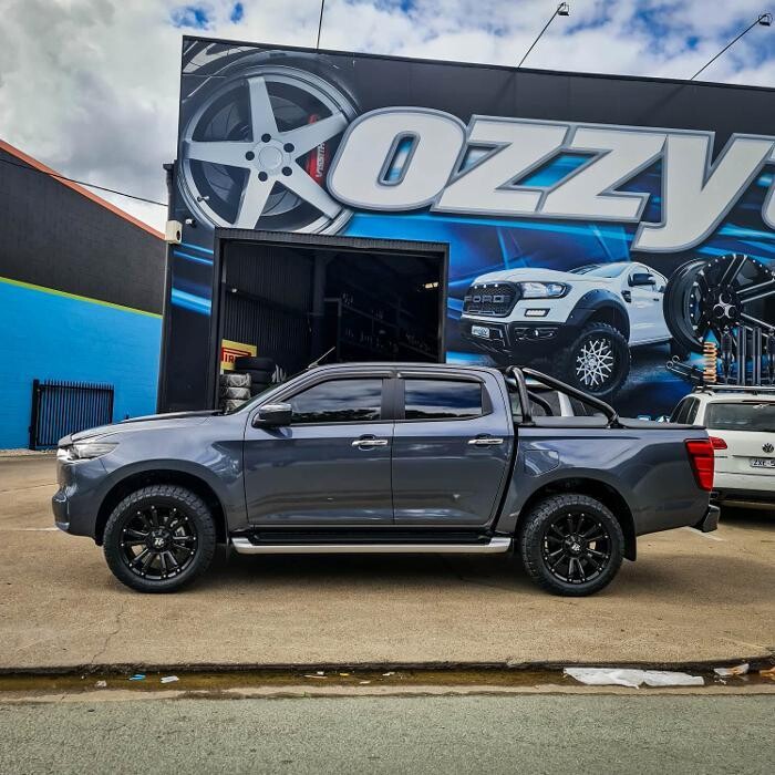 Images Ozzy Tyres Underwood | Southside Cheap Tyres | Brisbane Wheels and Tyres | 4x4 Rims