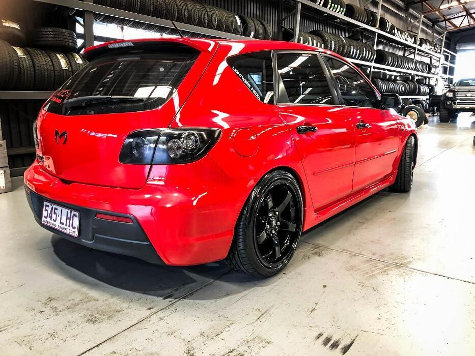 Images Ozzy Tyres Underwood | Southside Cheap Tyres | Brisbane Wheels and Tyres | 4x4 Rims