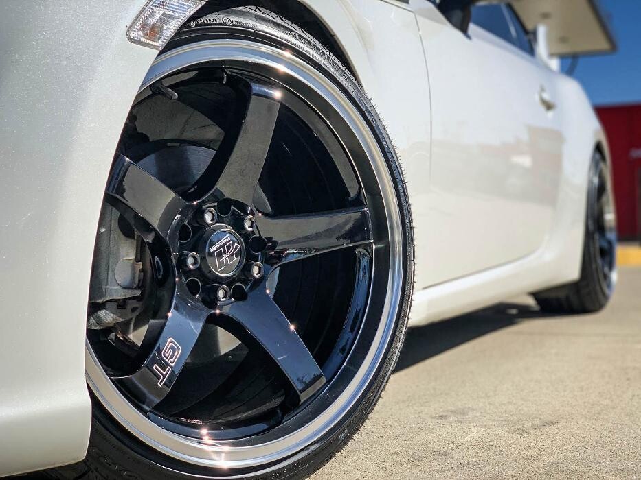 Images Ozzy Tyres Underwood | Southside Cheap Tyres | Brisbane Wheels and Tyres | 4x4 Rims