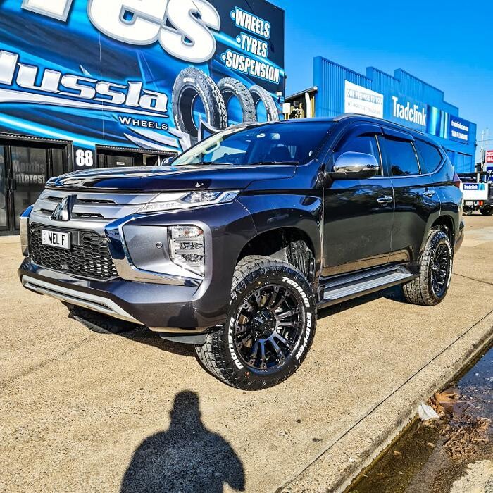 Images Ozzy Tyres Underwood | Southside Cheap Tyres | Brisbane Wheels and Tyres | 4x4 Rims