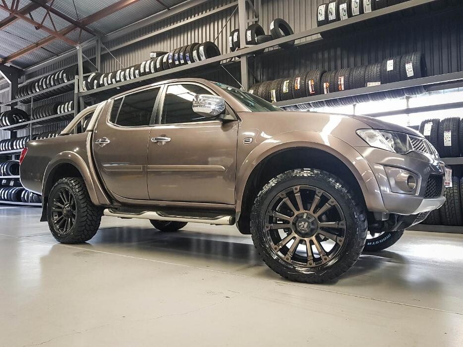 Images Ozzy Tyres Underwood | Southside Cheap Tyres | Brisbane Wheels and Tyres | 4x4 Rims