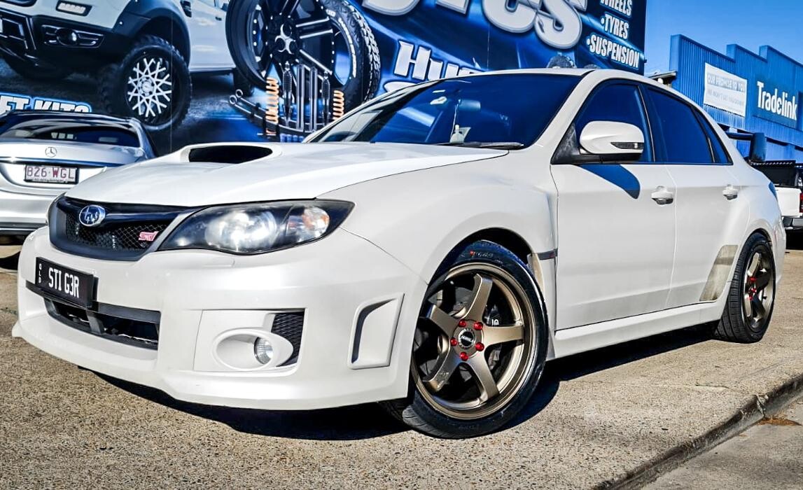 Images Ozzy Tyres Underwood | Southside Cheap Tyres | Brisbane Wheels and Tyres | 4x4 Rims