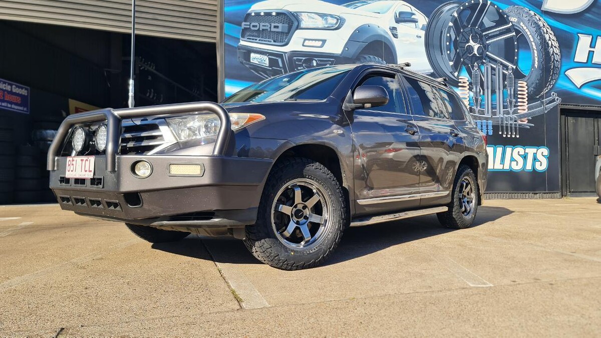 Images Ozzy Tyres Underwood | Southside Cheap Tyres | Brisbane Wheels and Tyres | 4x4 Rims