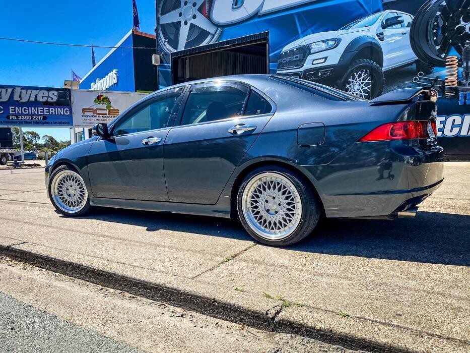 Images Ozzy Tyres Underwood | Southside Cheap Tyres | Brisbane Wheels and Tyres | 4x4 Rims