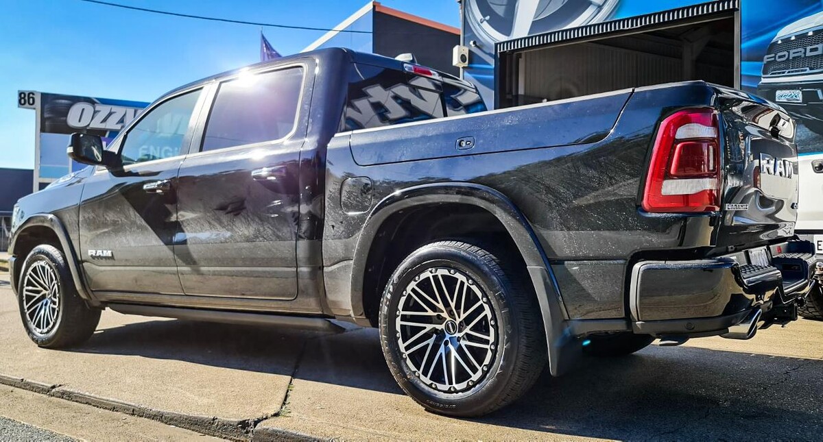 Images Ozzy Tyres Underwood | Southside Cheap Tyres | Brisbane Wheels and Tyres | 4x4 Rims