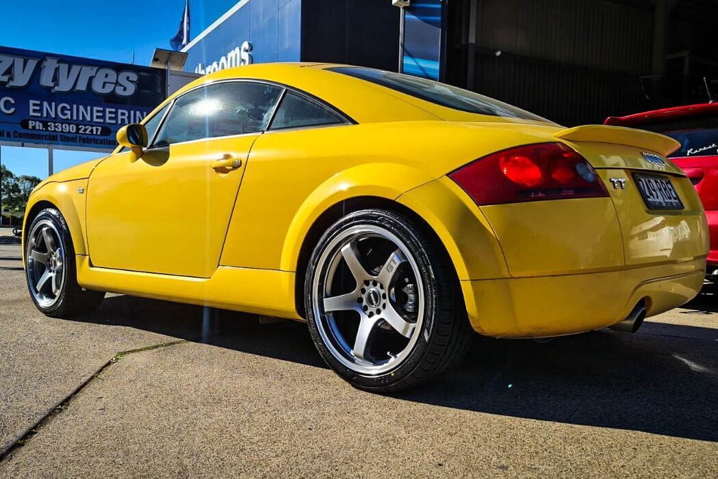 Images Ozzy Tyres Underwood | Southside Cheap Tyres | Brisbane Wheels and Tyres | 4x4 Rims