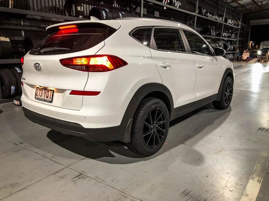 Images Ozzy Tyres Underwood | Southside Cheap Tyres | Brisbane Wheels and Tyres | 4x4 Rims