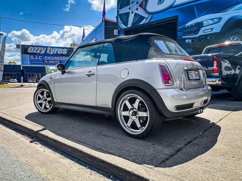 Images Ozzy Tyres Underwood | Southside Cheap Tyres | Brisbane Wheels and Tyres | 4x4 Rims