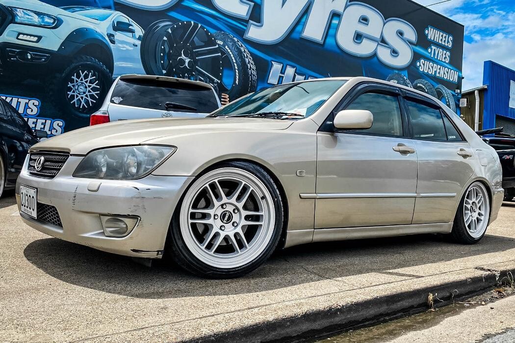 Images Ozzy Tyres Underwood | Southside Cheap Tyres | Brisbane Wheels and Tyres | 4x4 Rims