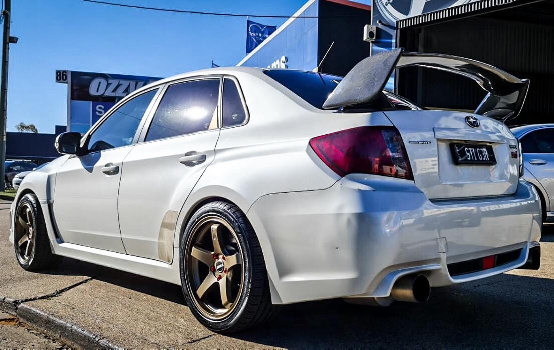 Images Ozzy Tyres Underwood | Southside Cheap Tyres | Brisbane Wheels and Tyres | 4x4 Rims