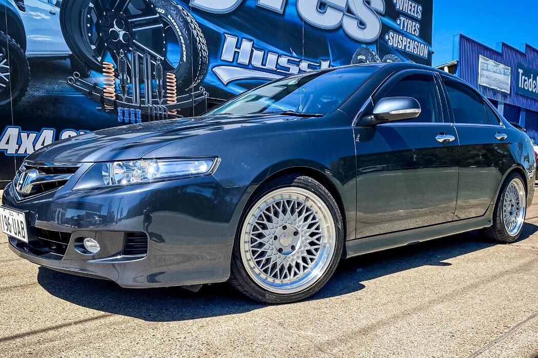 Images Ozzy Tyres Underwood | Southside Cheap Tyres | Brisbane Wheels and Tyres | 4x4 Rims