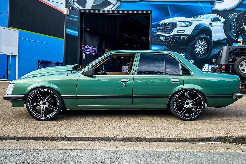 Images Ozzy Tyres Underwood | Southside Cheap Tyres | Brisbane Wheels and Tyres | 4x4 Rims