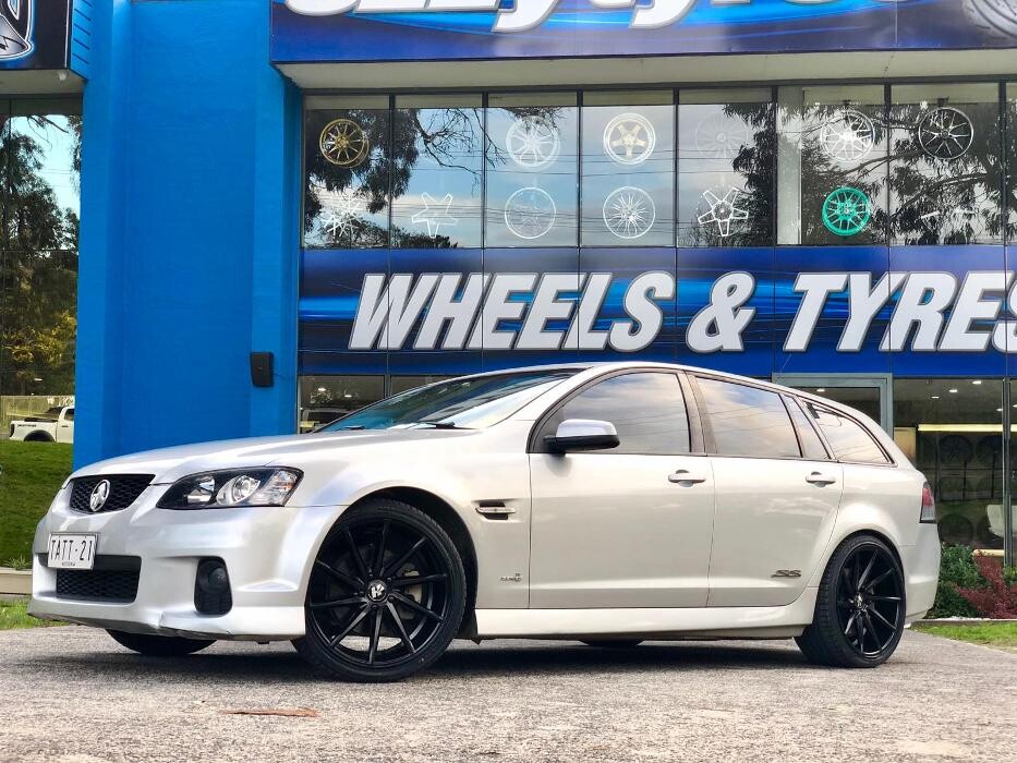 Images Ozzy Tyres Fyshwick | Tyres Canberra | Wheels & Tyres ACT | 4x4 Centre