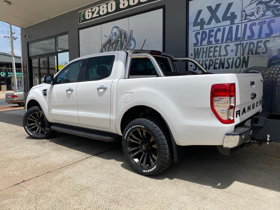 Images Ozzy Tyres Fyshwick | Tyres Canberra | Wheels & Tyres ACT | 4x4 Centre