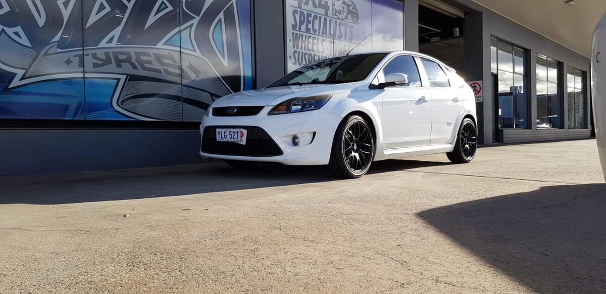 Images Ozzy Tyres Fyshwick | Tyres Canberra | Wheels & Tyres ACT | 4x4 Centre