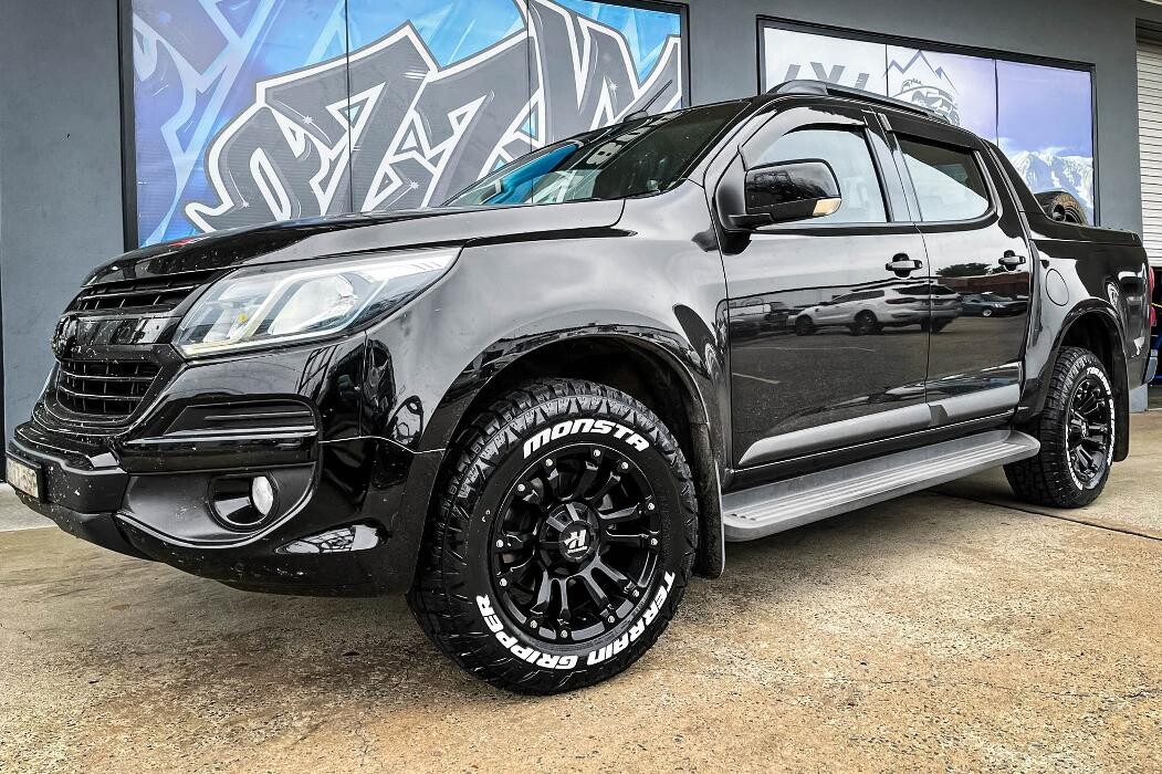 Images Ozzy Tyres Fyshwick | Tyres Canberra | Wheels & Tyres ACT | 4x4 Centre