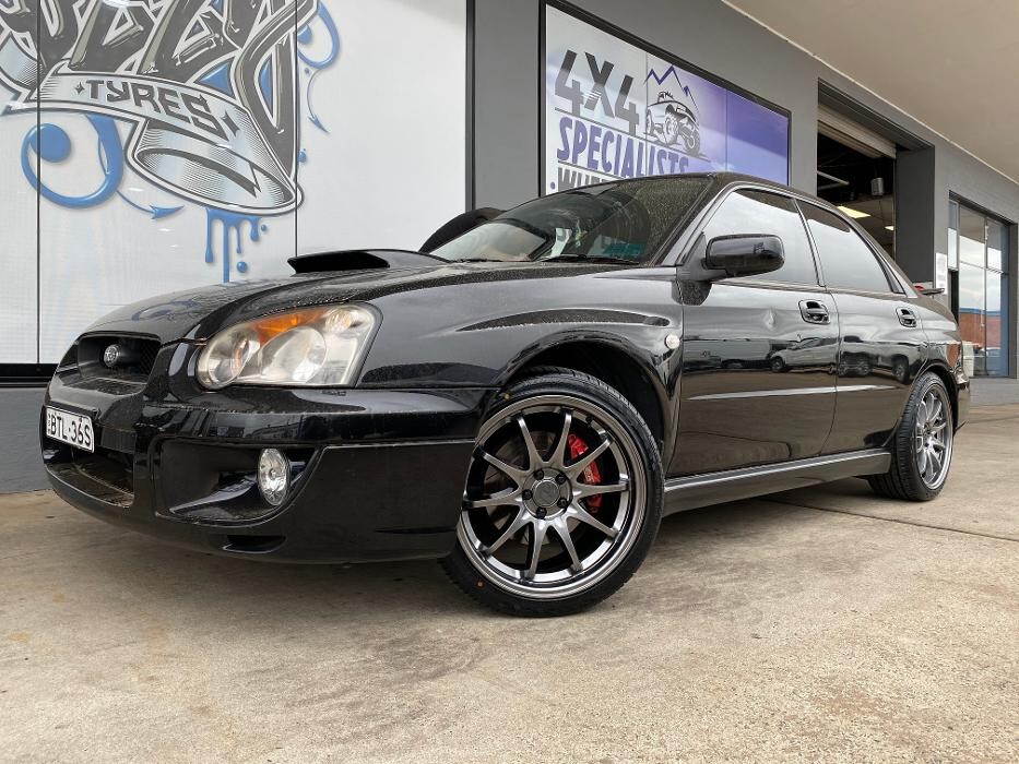 Images Ozzy Tyres Fyshwick | Tyres Canberra | Wheels & Tyres ACT | 4x4 Centre