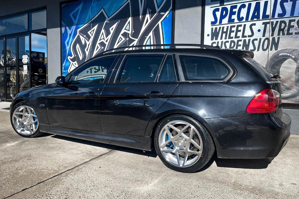 Images Ozzy Tyres Fyshwick | Tyres Canberra | Wheels & Tyres ACT | 4x4 Centre
