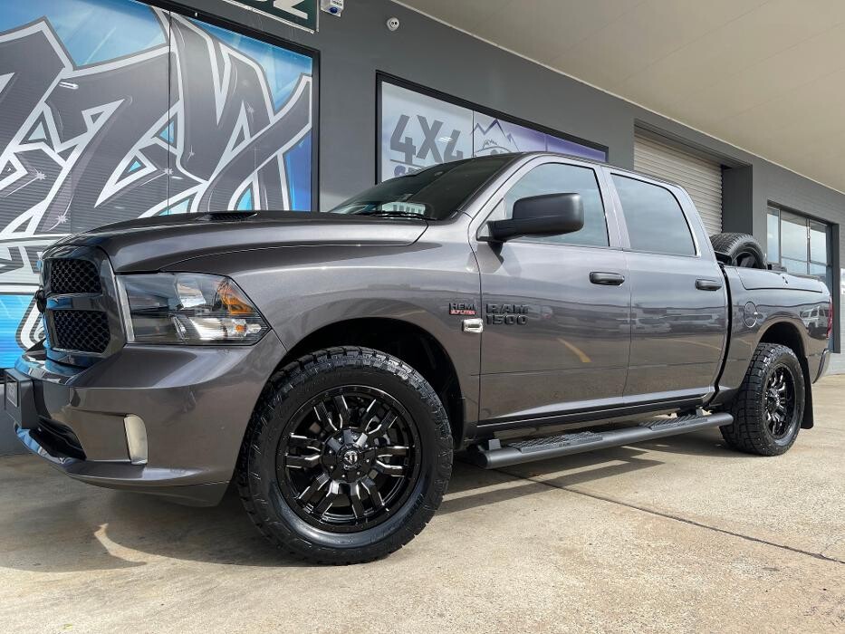 Images Ozzy Tyres Fyshwick | Tyres Canberra | Wheels & Tyres ACT | 4x4 Centre