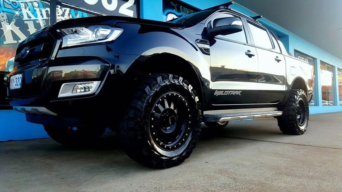 Images Ozzy Tyres Fyshwick | Tyres Canberra | Wheels & Tyres ACT | 4x4 Centre