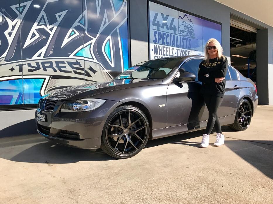 Images Ozzy Tyres Fyshwick | Tyres Canberra | Wheels & Tyres ACT | 4x4 Centre