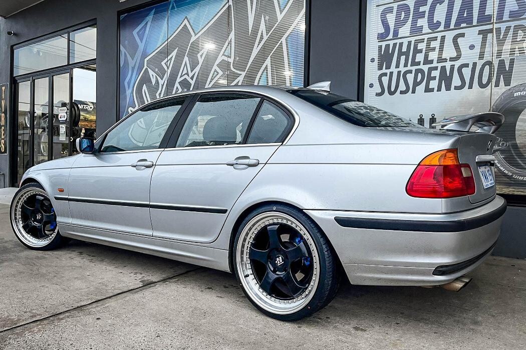 Images Ozzy Tyres Fyshwick | Tyres Canberra | Wheels & Tyres ACT | 4x4 Centre