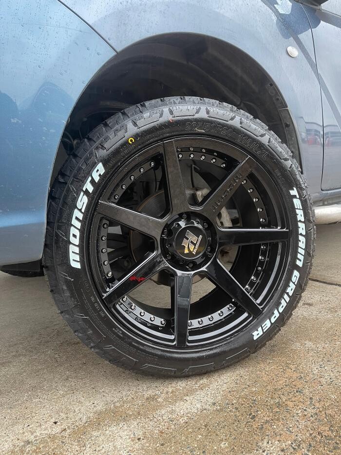 Images Ozzy Tyres Fyshwick | Tyres Canberra | Wheels & Tyres ACT | 4x4 Centre