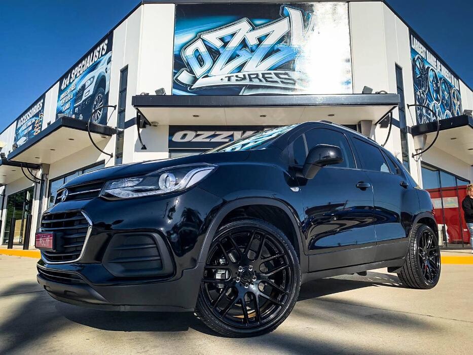 Images Ozzy Tyres Fyshwick | Tyres Canberra | Wheels & Tyres ACT | 4x4 Centre