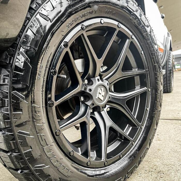 Images Ozzy Tyres Fyshwick | Tyres Canberra | Wheels & Tyres ACT | 4x4 Centre