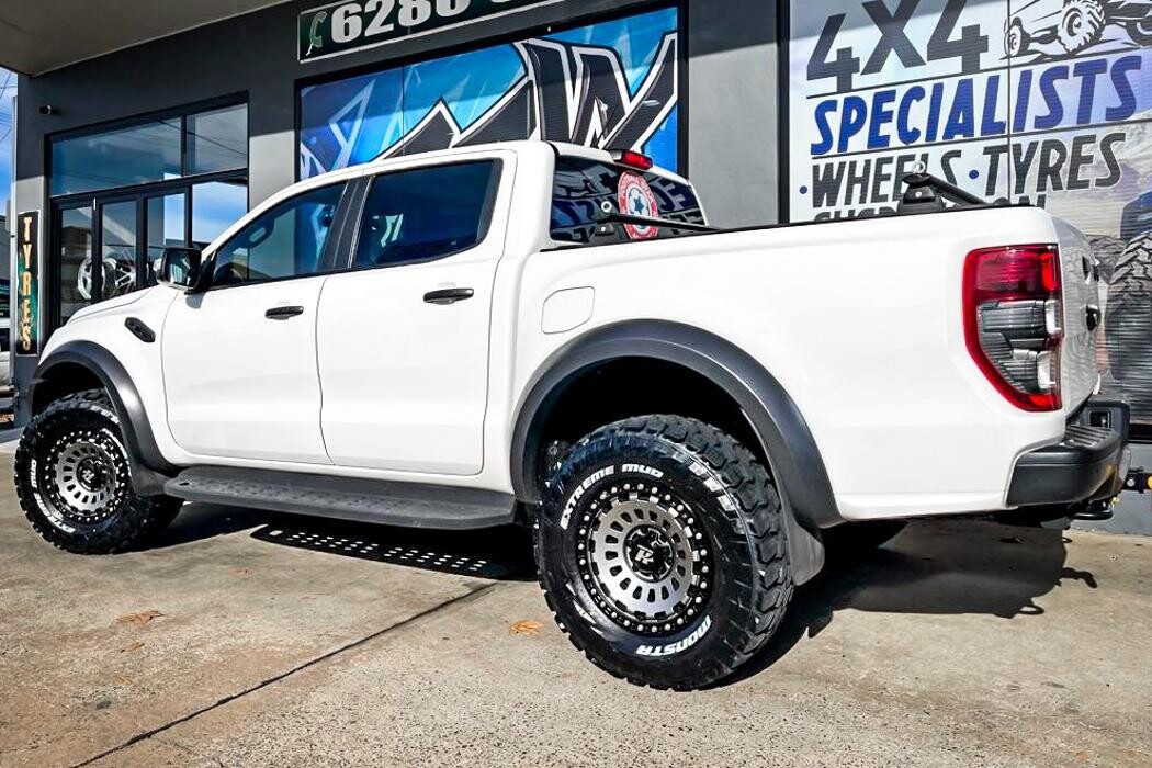 Images Ozzy Tyres Fyshwick | Tyres Canberra | Wheels & Tyres ACT | 4x4 Centre