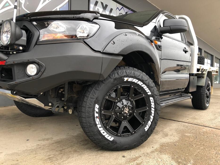 Images Ozzy Tyres Fyshwick | Tyres Canberra | Wheels & Tyres ACT | 4x4 Centre