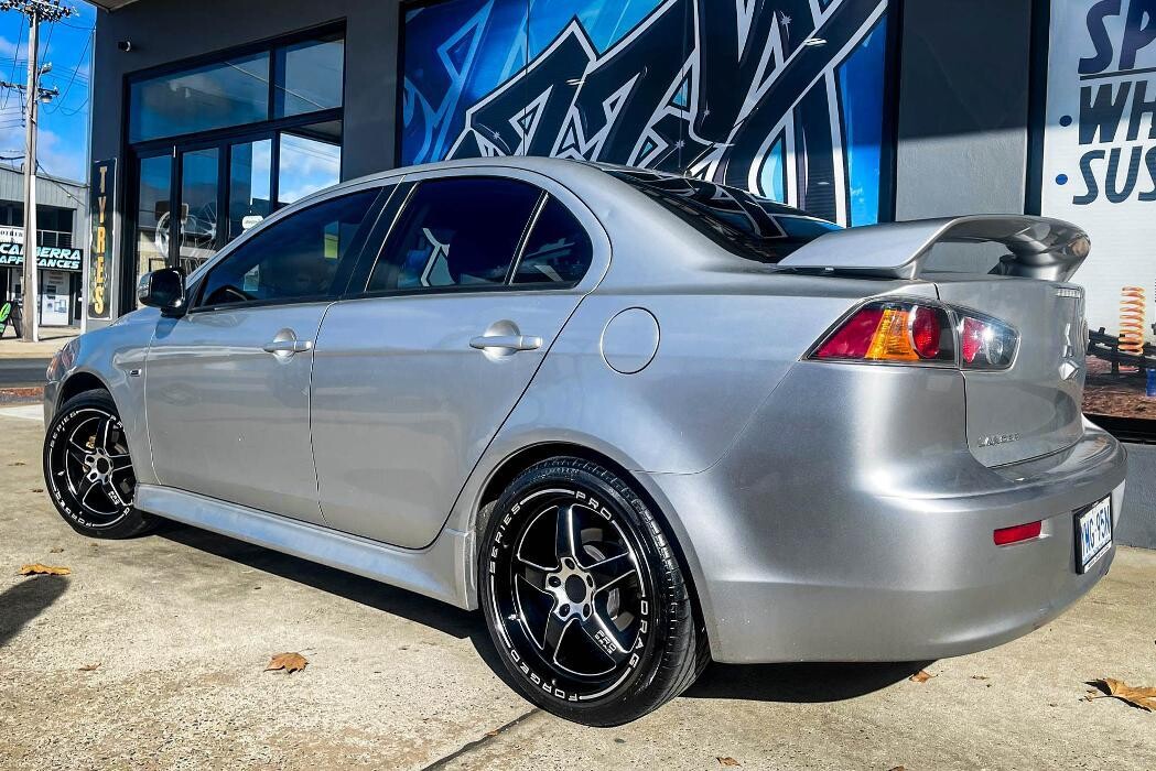 Images Ozzy Tyres Fyshwick | Tyres Canberra | Wheels & Tyres ACT | 4x4 Centre