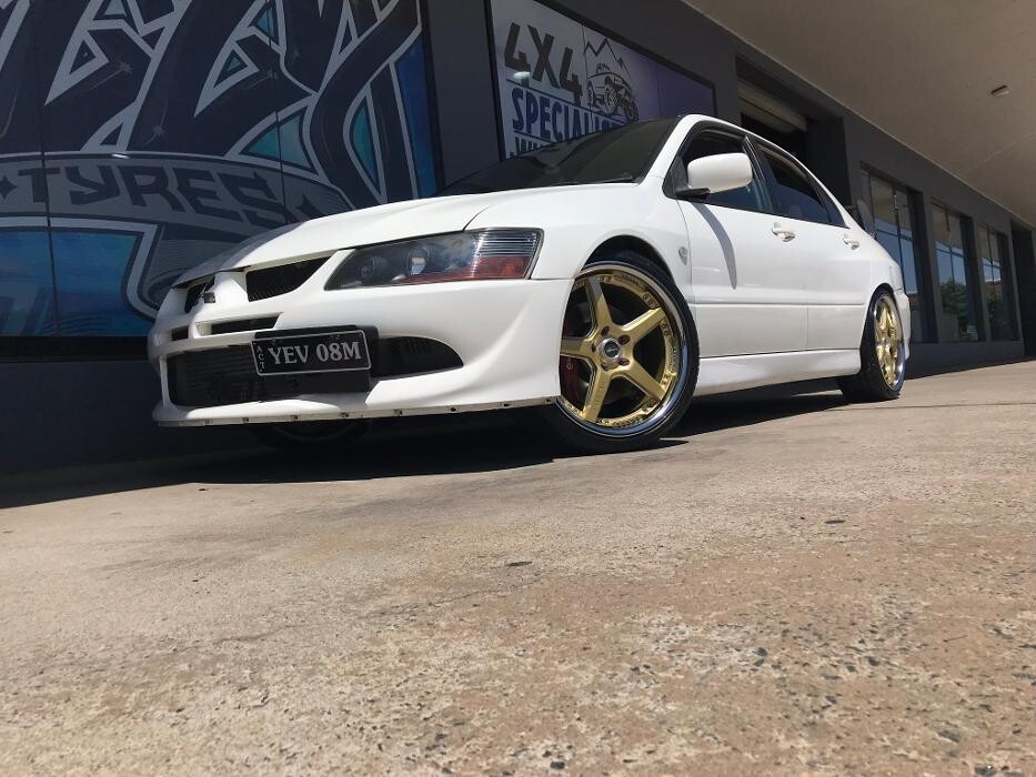 Images Ozzy Tyres Fyshwick | Tyres Canberra | Wheels & Tyres ACT | 4x4 Centre