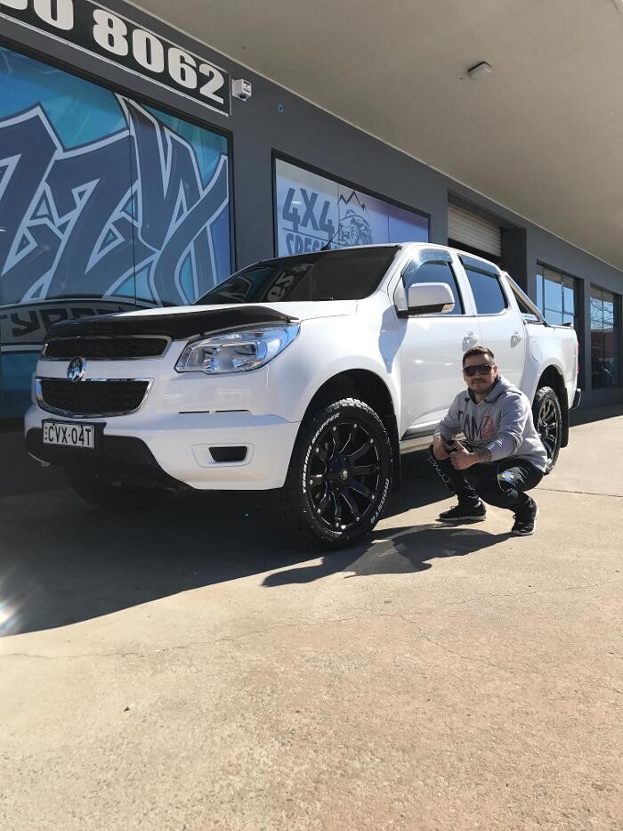 Images Ozzy Tyres Fyshwick | Tyres Canberra | Wheels & Tyres ACT | 4x4 Centre
