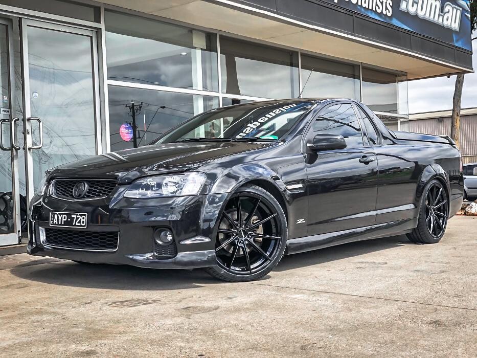 Images Ozzy Tyres Fyshwick | Tyres Canberra | Wheels & Tyres ACT | 4x4 Centre